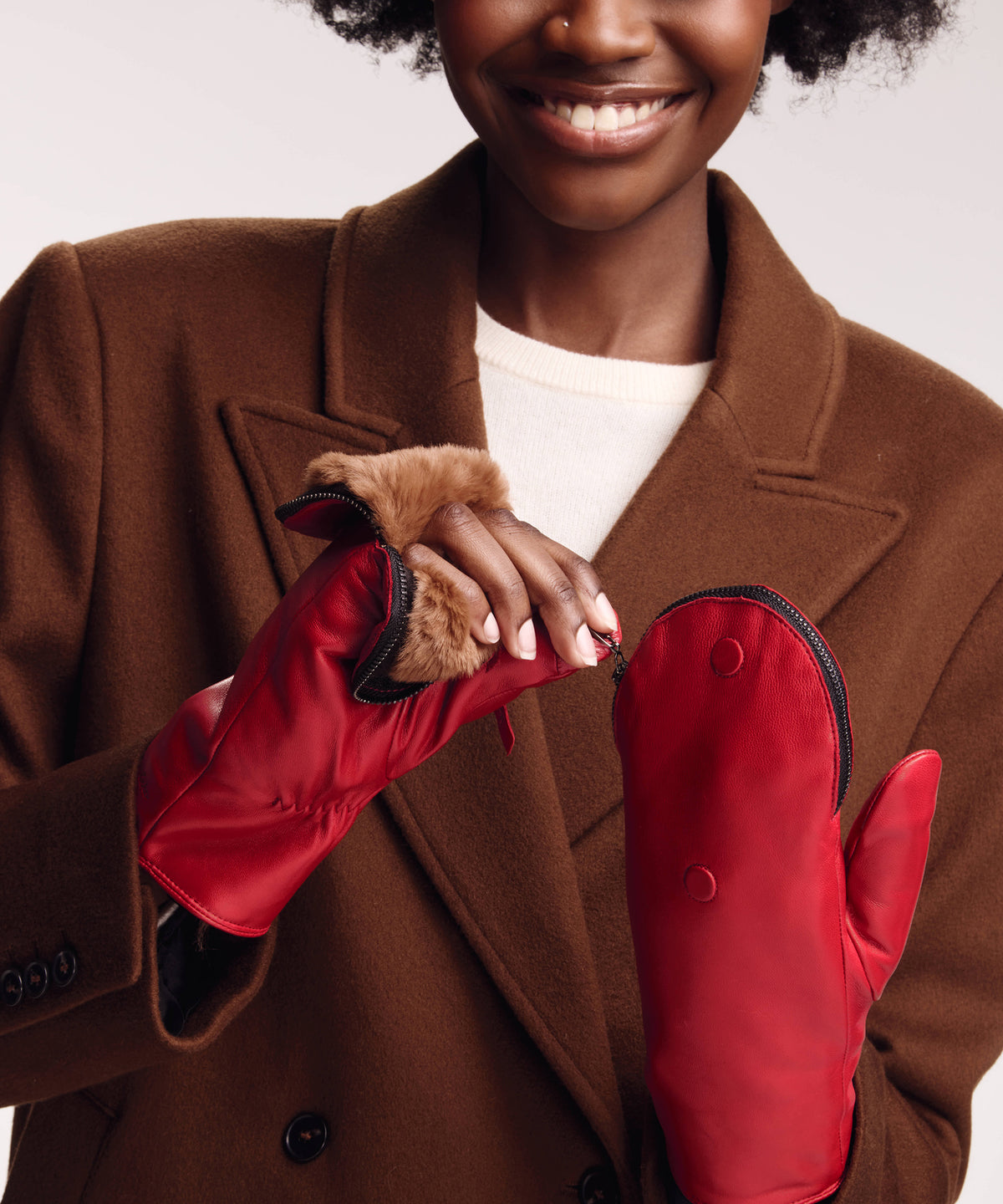 Zip-top Glove With Faux Fur Lining in color Cherry