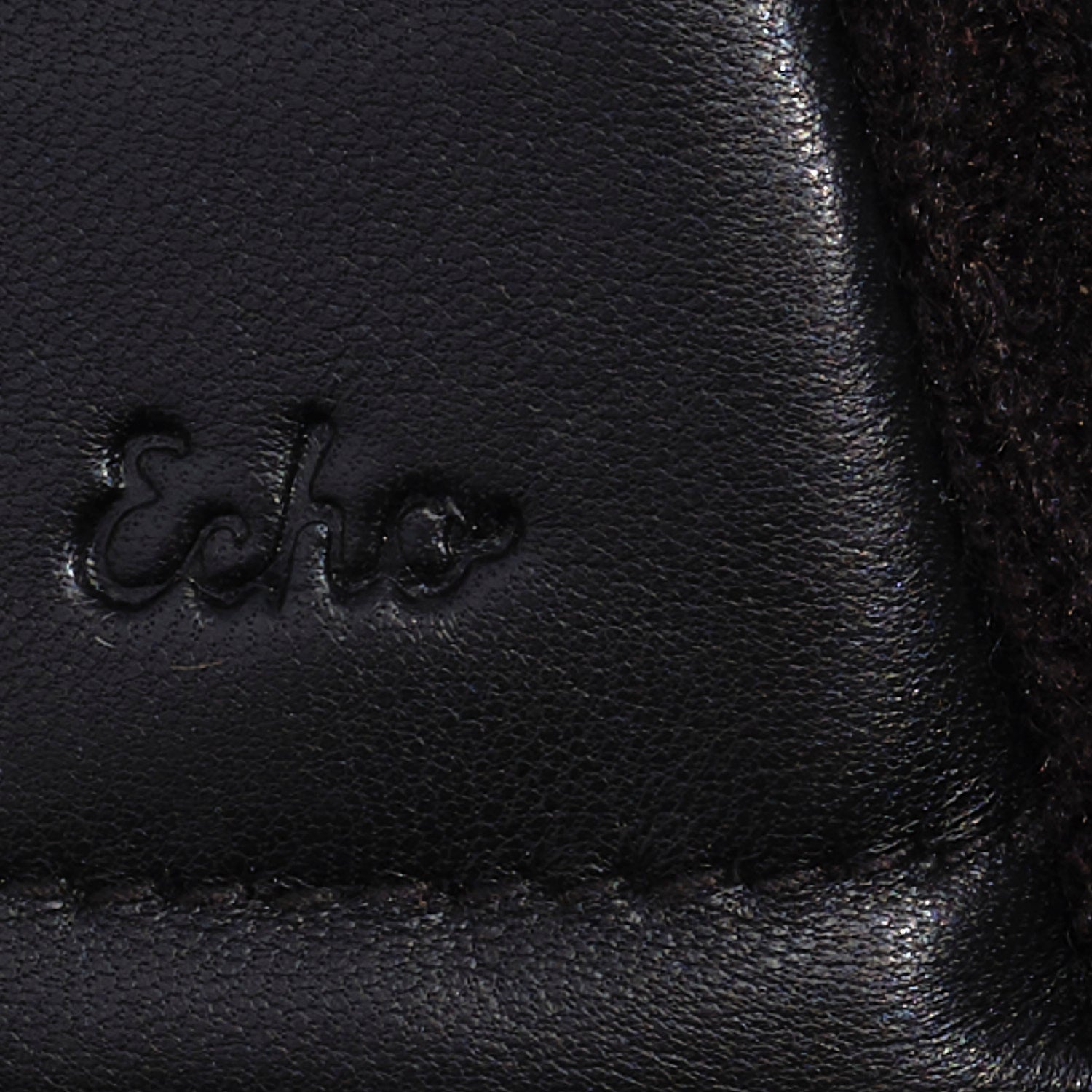 Fully Long Leather Glove in color black