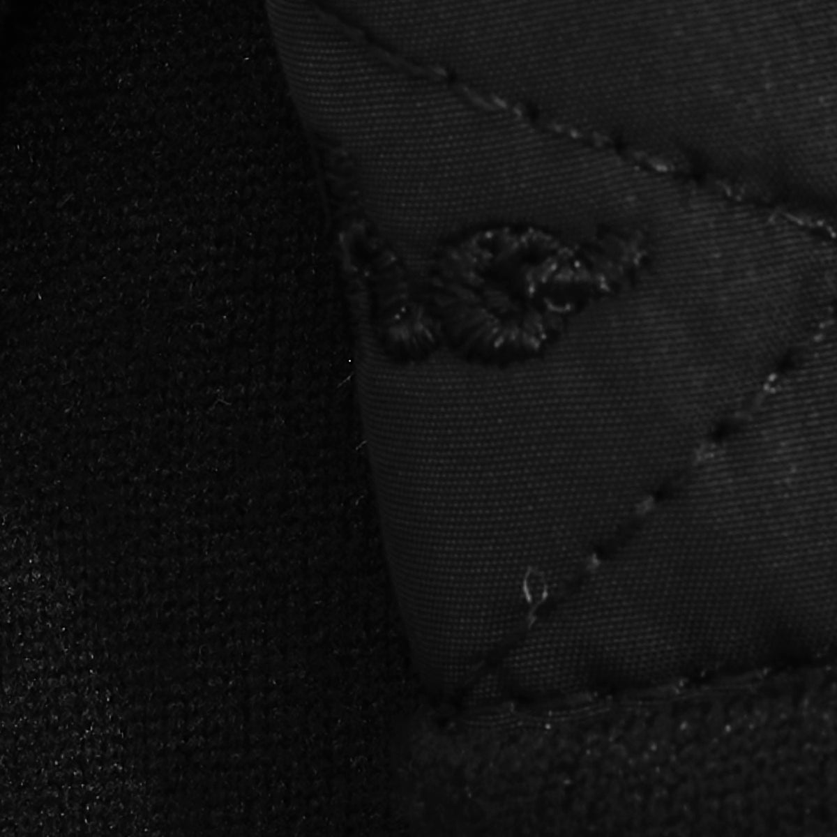 Layered Top Quilted Glove in Black
