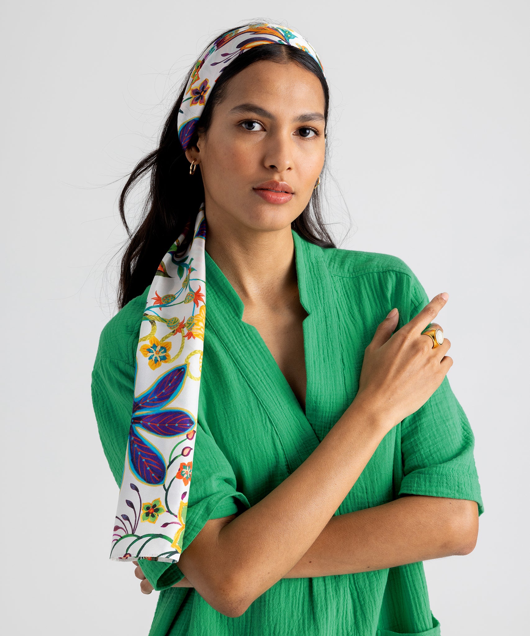 Buy ONE ECHELON Satin Silk Scarf for Women Lightweight Fashion Scarves,  Wrap in Floral Pattern for Spring Fall Summer (Black and Green) at