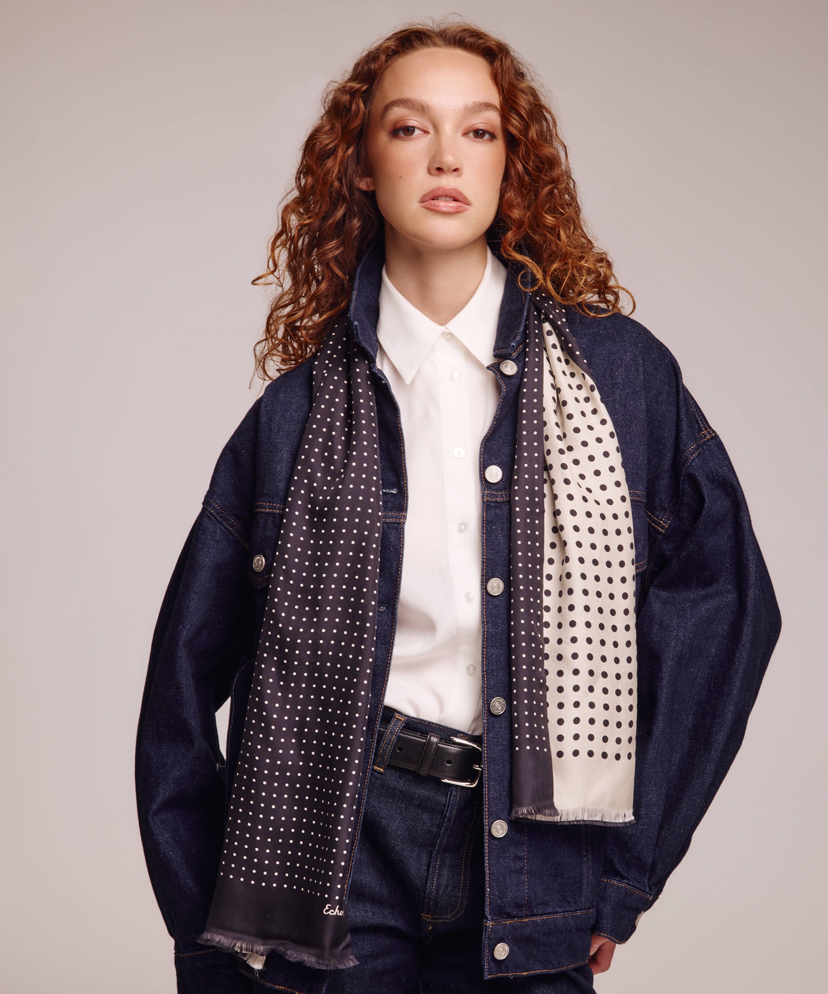 Tubular Dot Scarf in color black