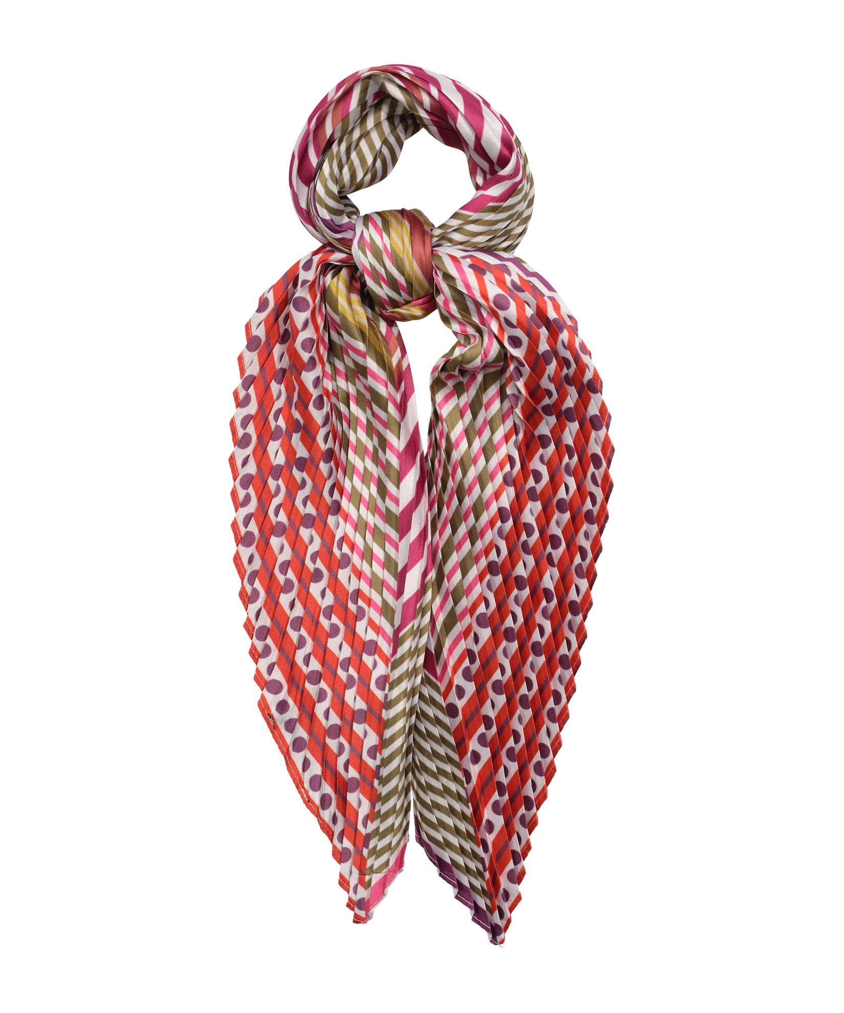 Downtown Pleated Diamond in color red clay