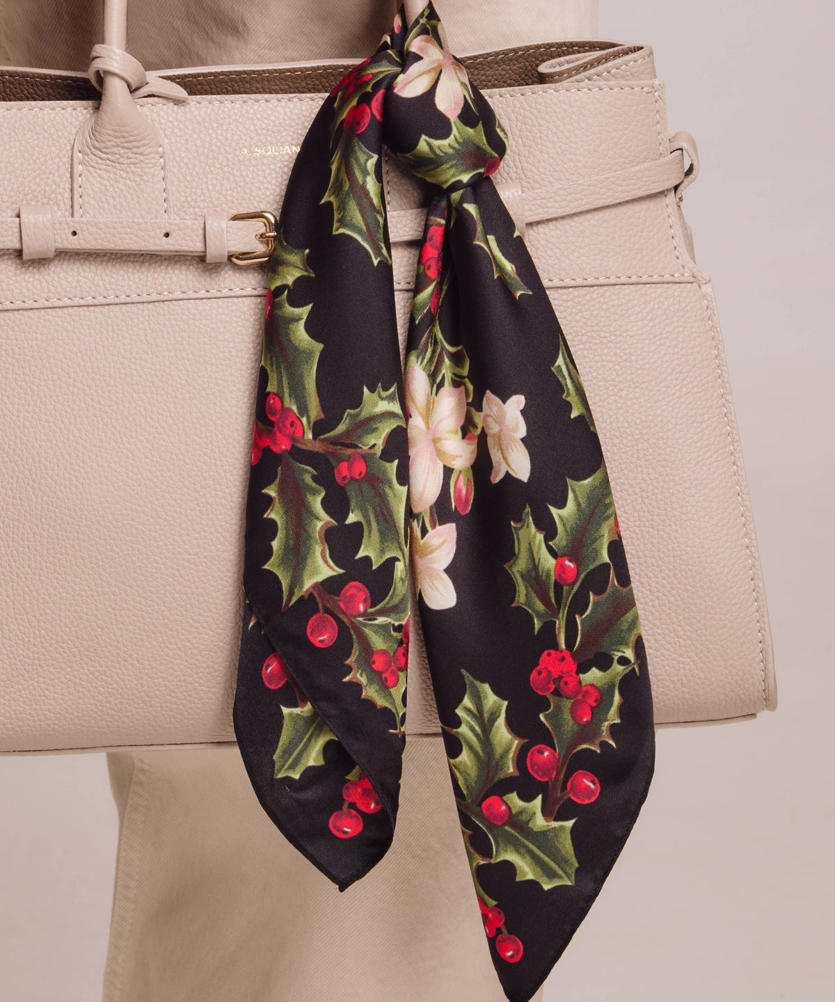 Poinsettia Scarf in Black