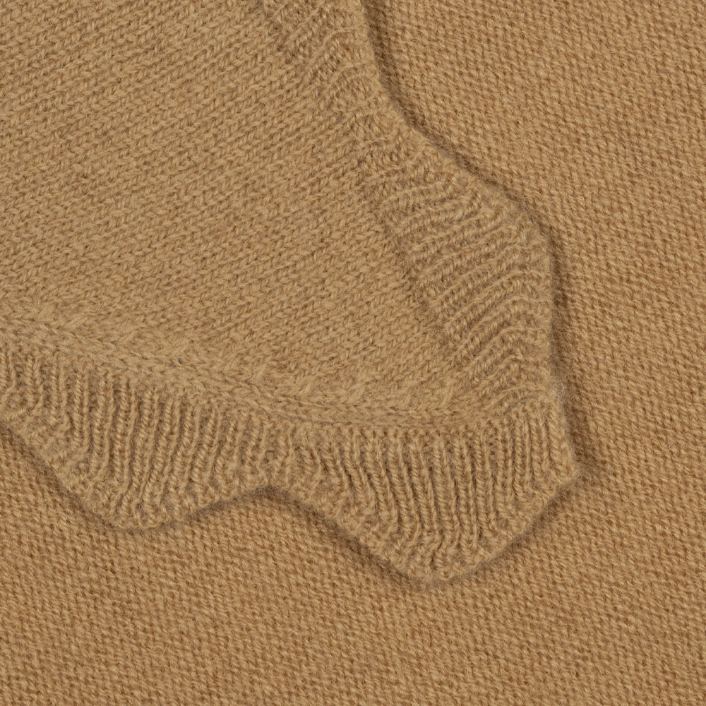 Scalloped Knit Triangle in beige