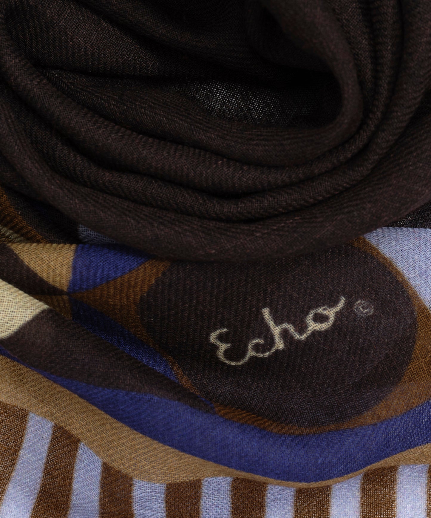 Wool Modernist Geo Wrap in black