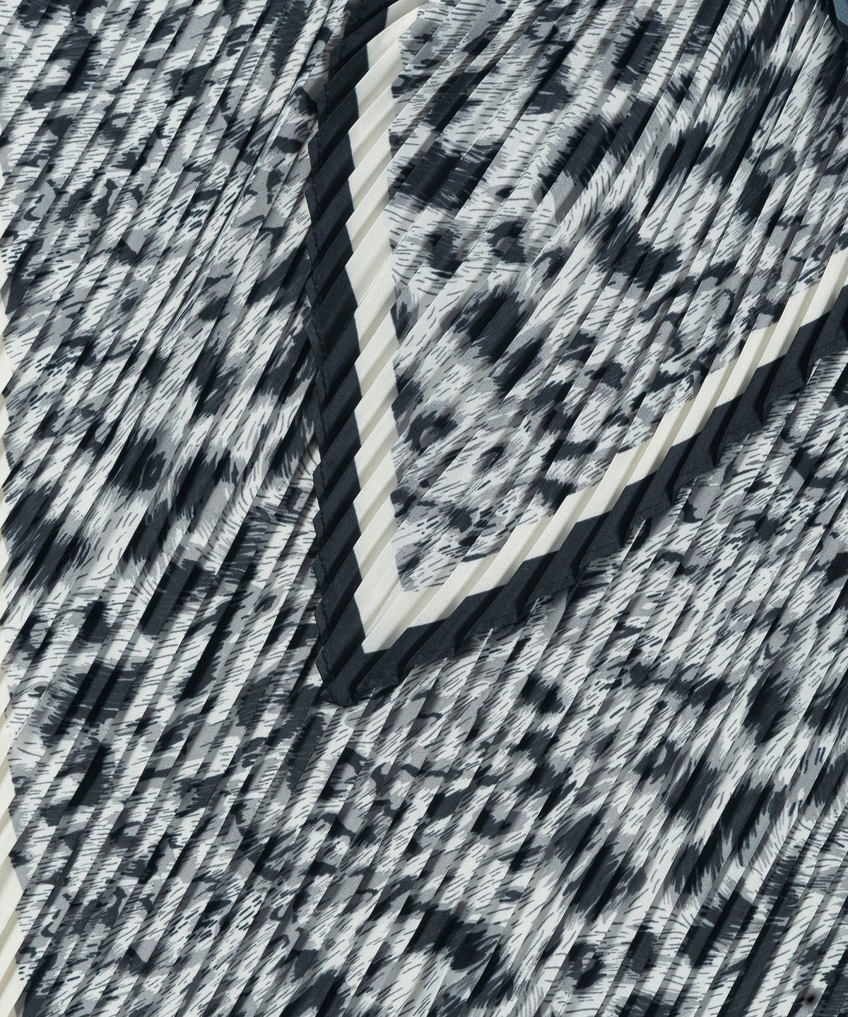 Leopard spotted diamond in silver