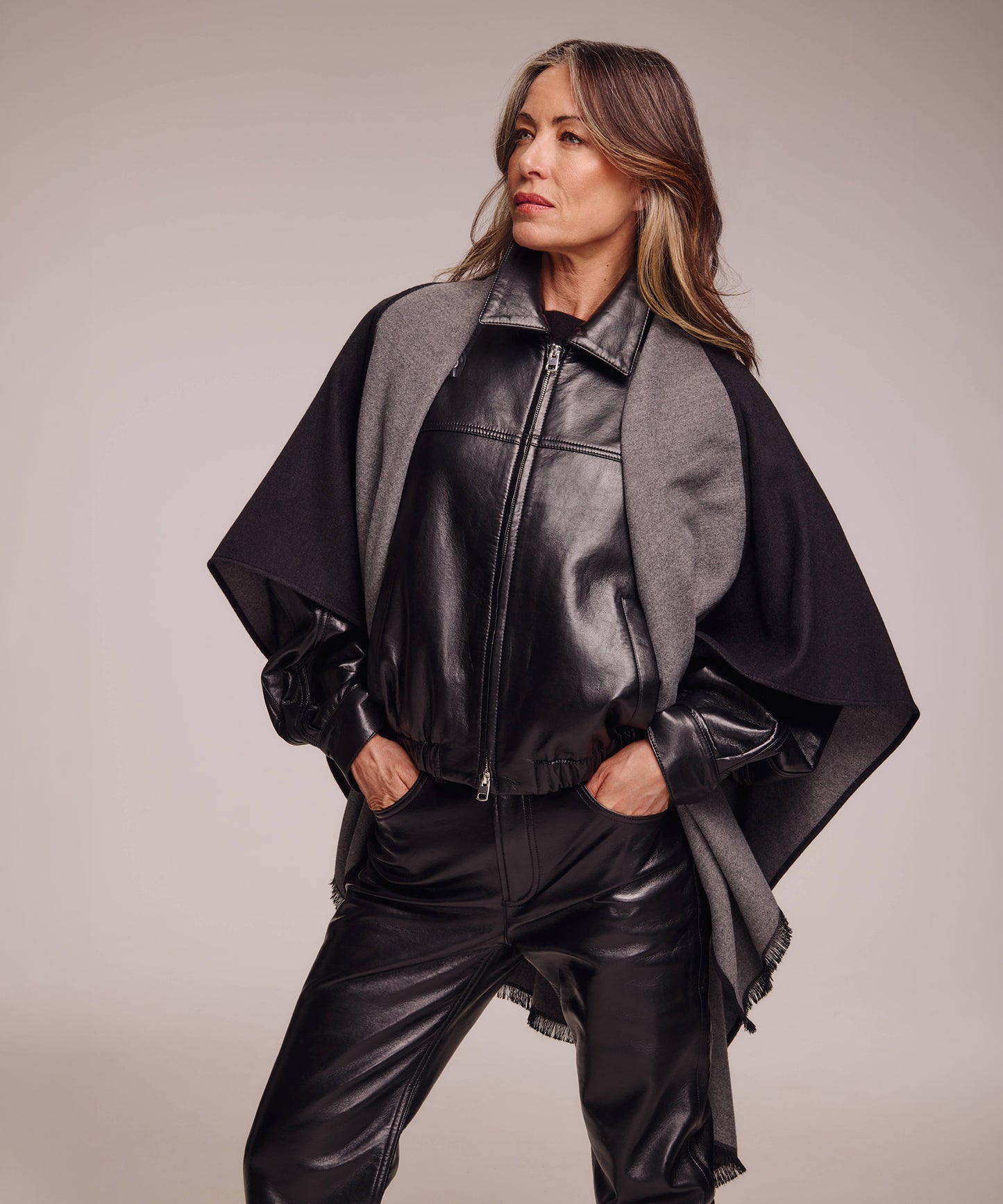 Double-faced ruana in black
