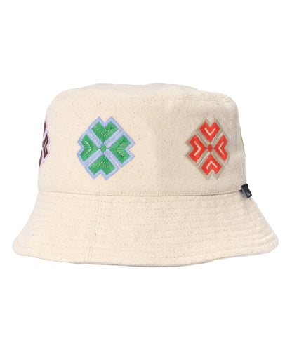 Pinwheel Bucket Hat in color Cream