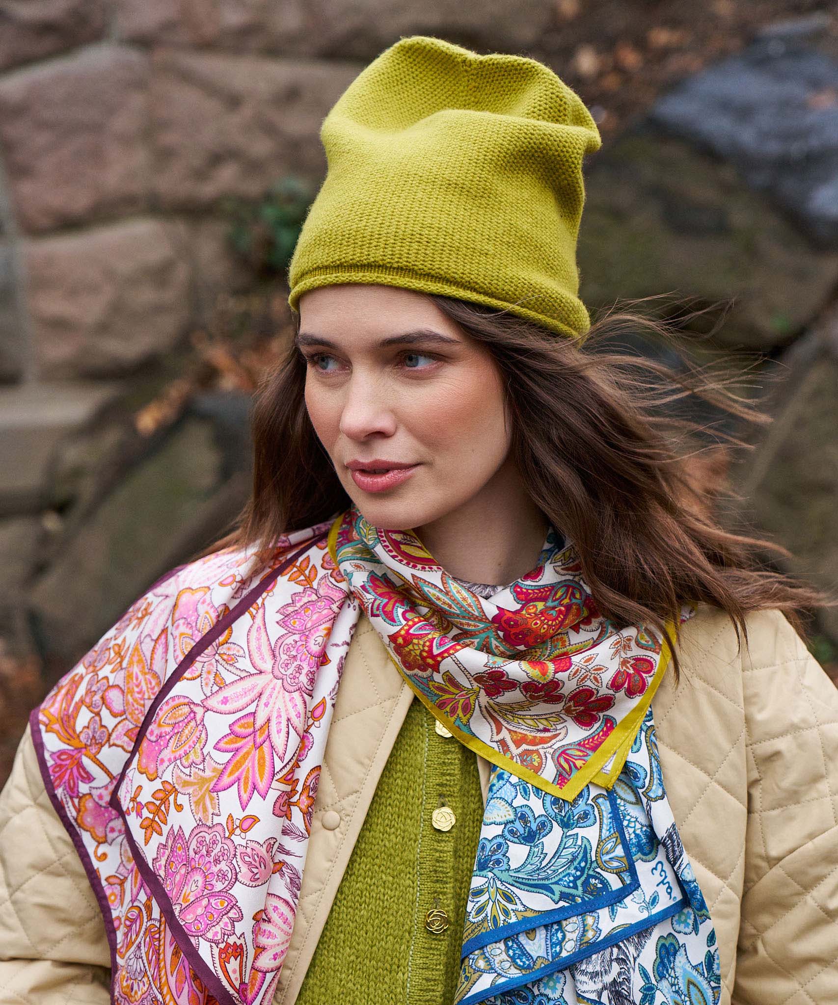 Flaco Silk Bandana in color rose violet