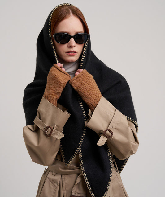 The Crosby Handwarmer in color camel