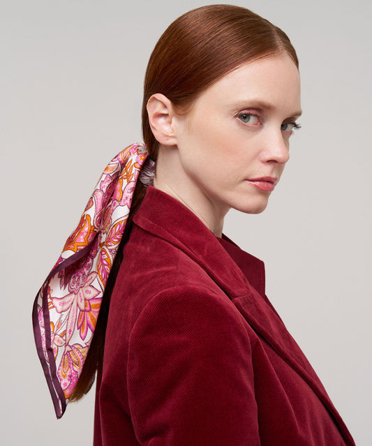 Flaco Silk Bandana in color rose violet