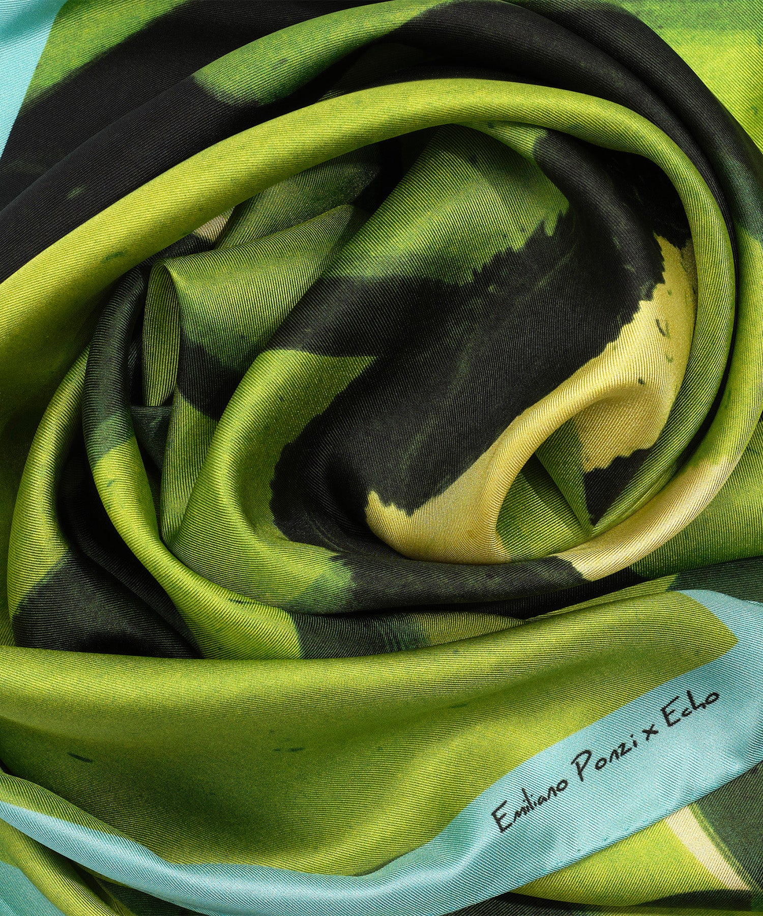 Emiliano Ponzi scarf in color multi