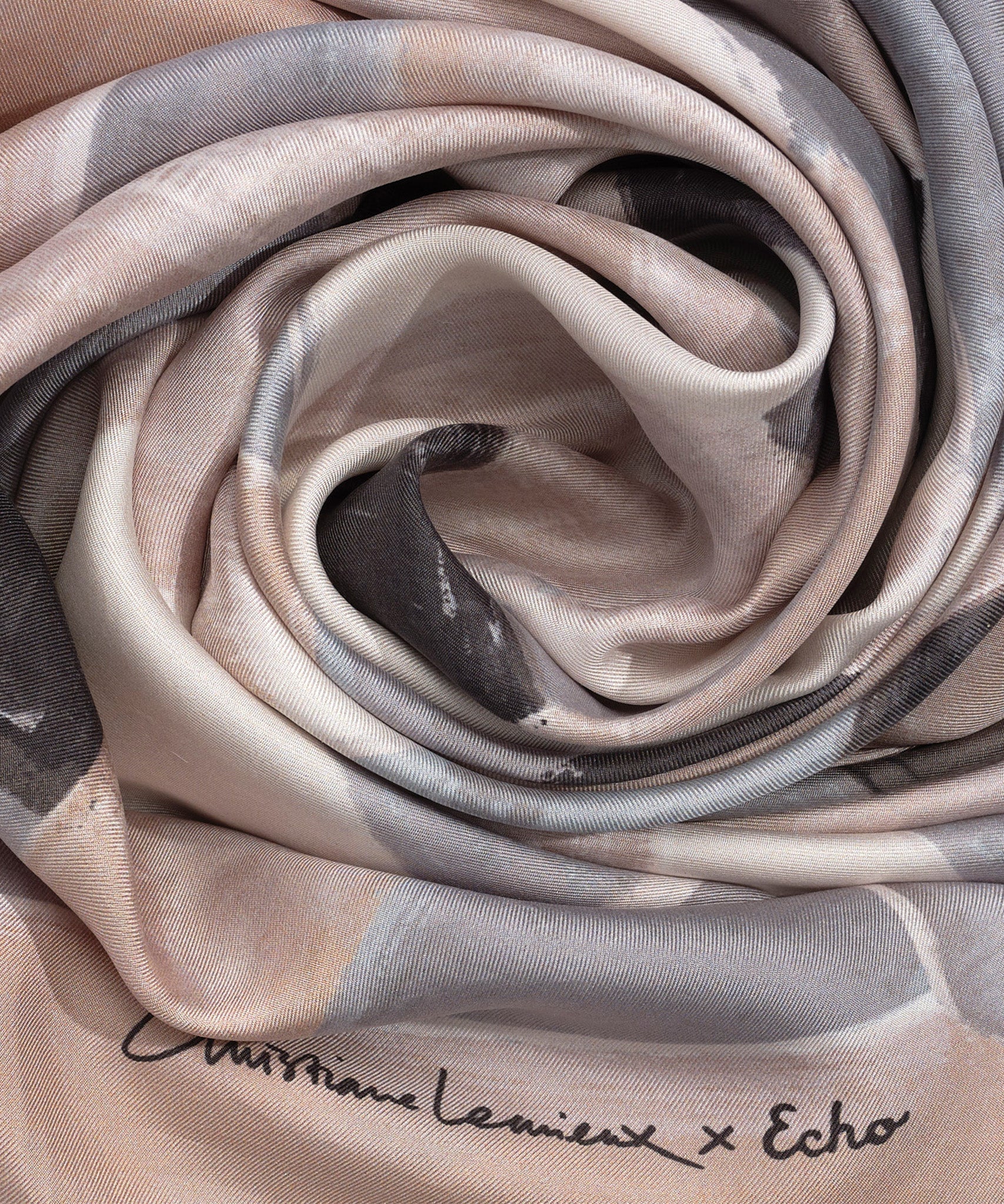Christiane Lemieux scarf