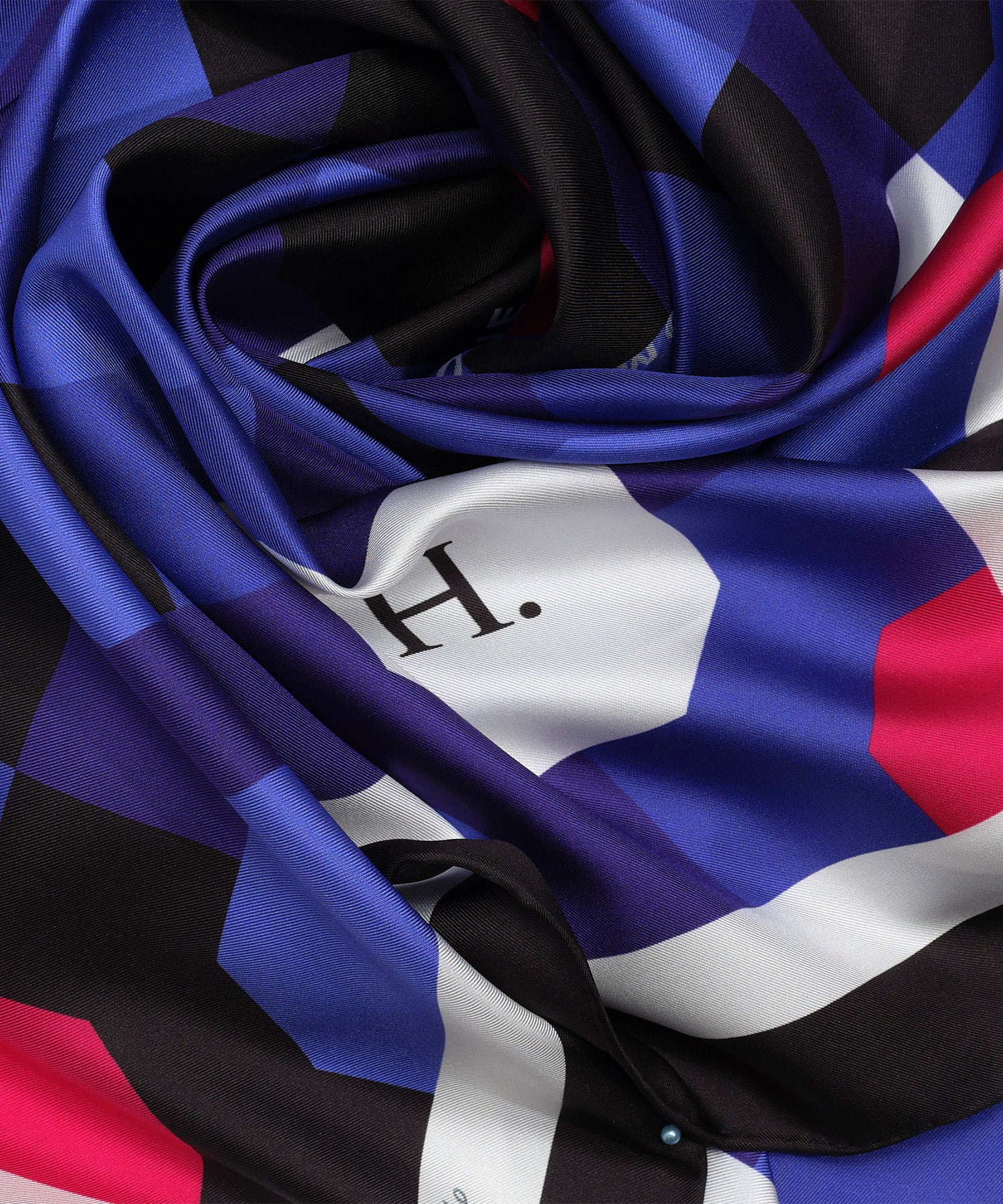 Helen Nonini scarf in color multi