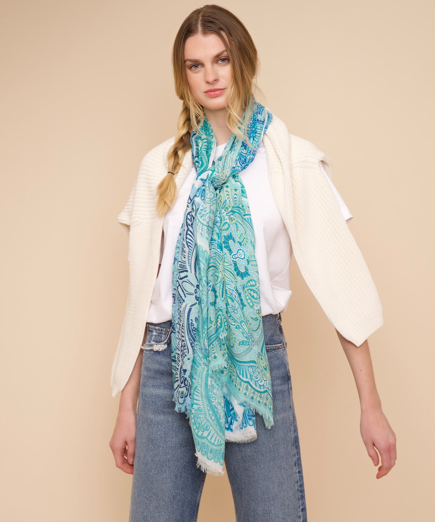 Patchwork Tile Wrap in color aqua