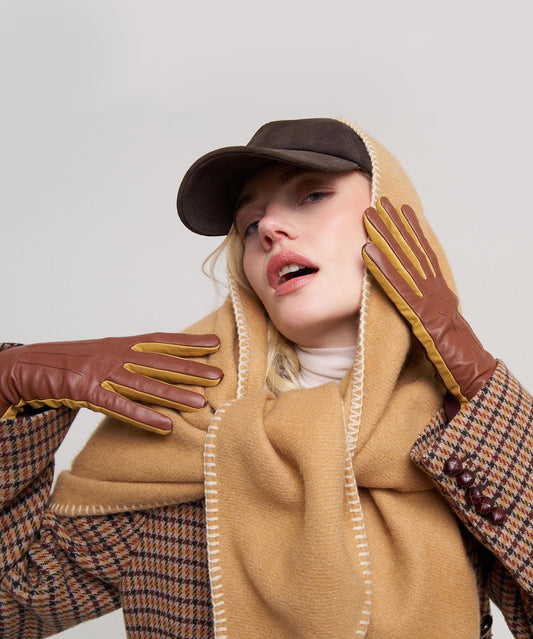 Colorblock Leather Glove in color cinnamon bark