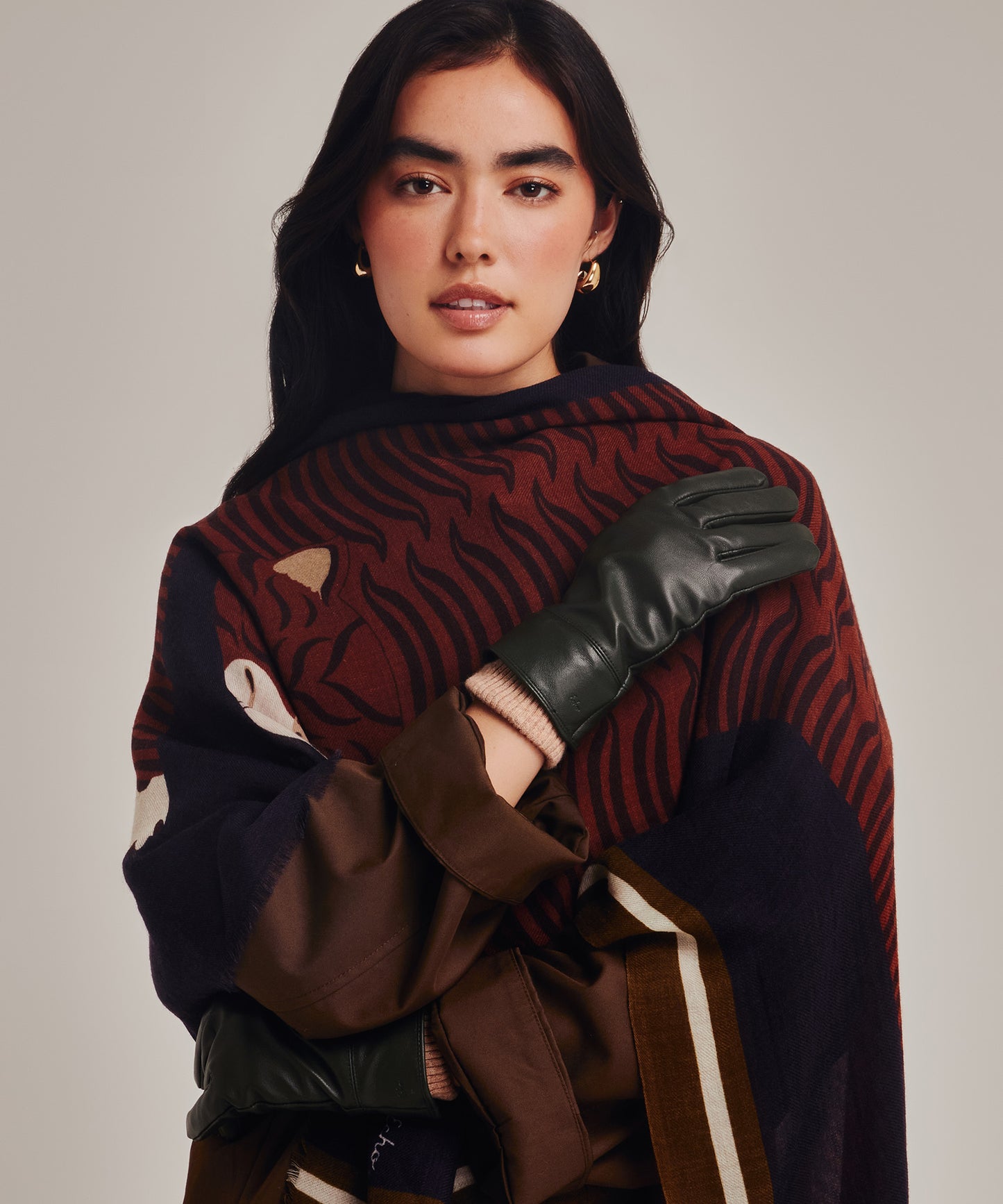 Rib Cuff Leather Glove in color forest green