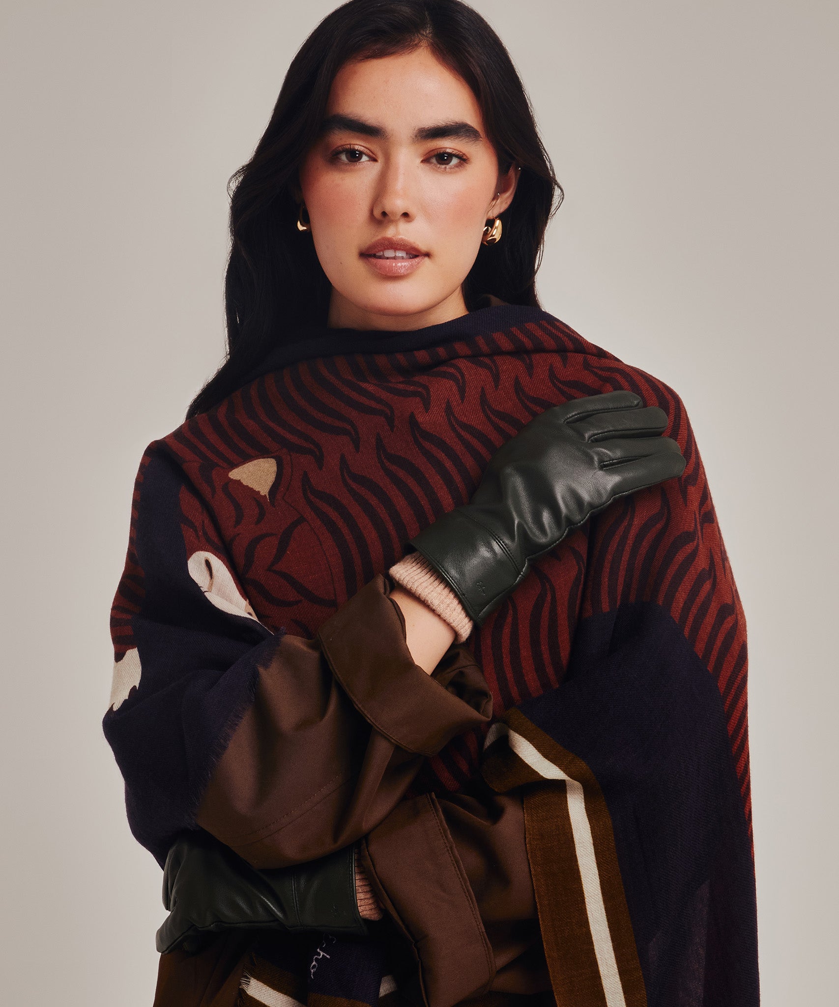 Rib Cuff Leather Glove in color forest green