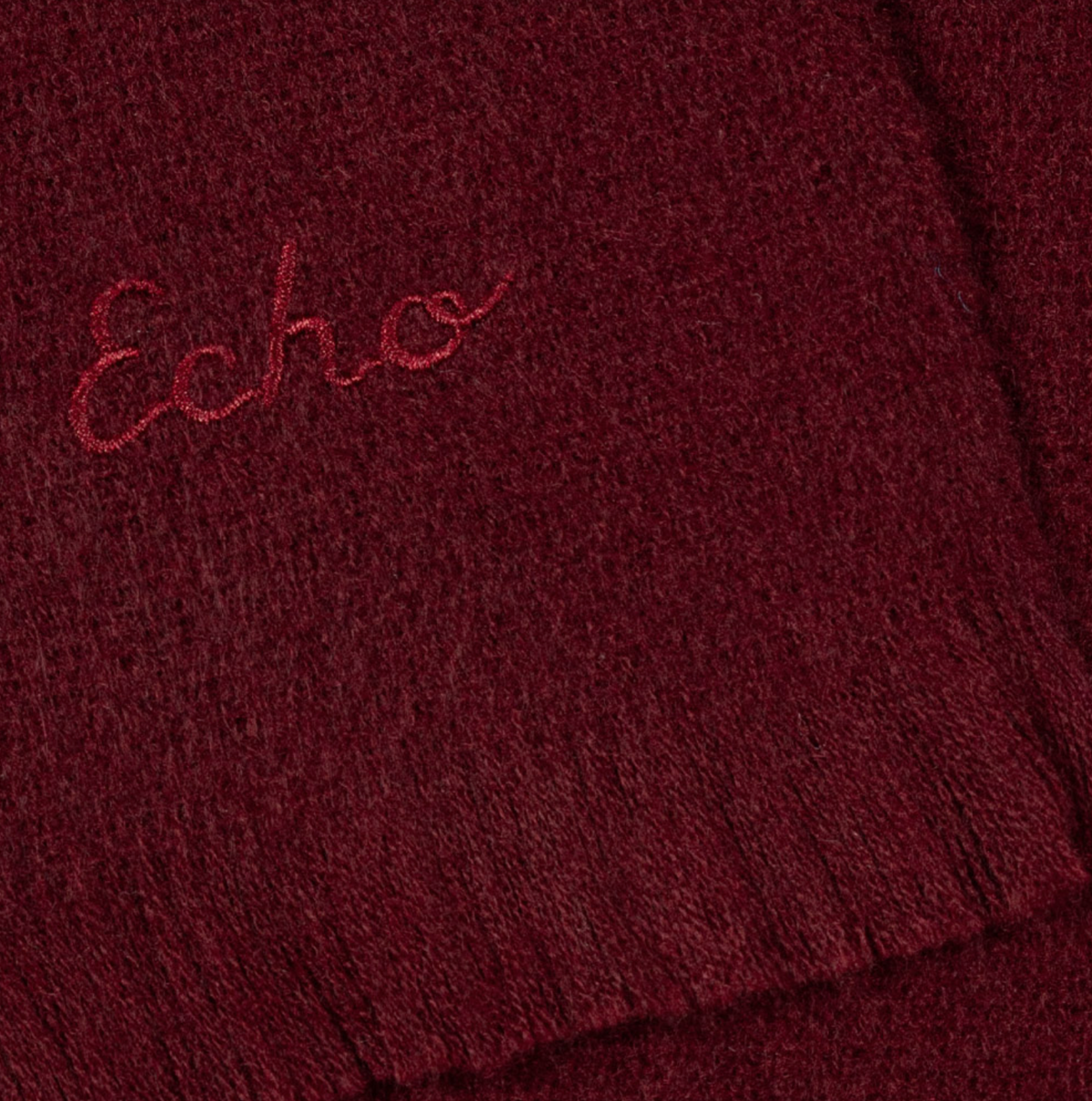 Essential Woven Travel Wrap in color Mulled Wine