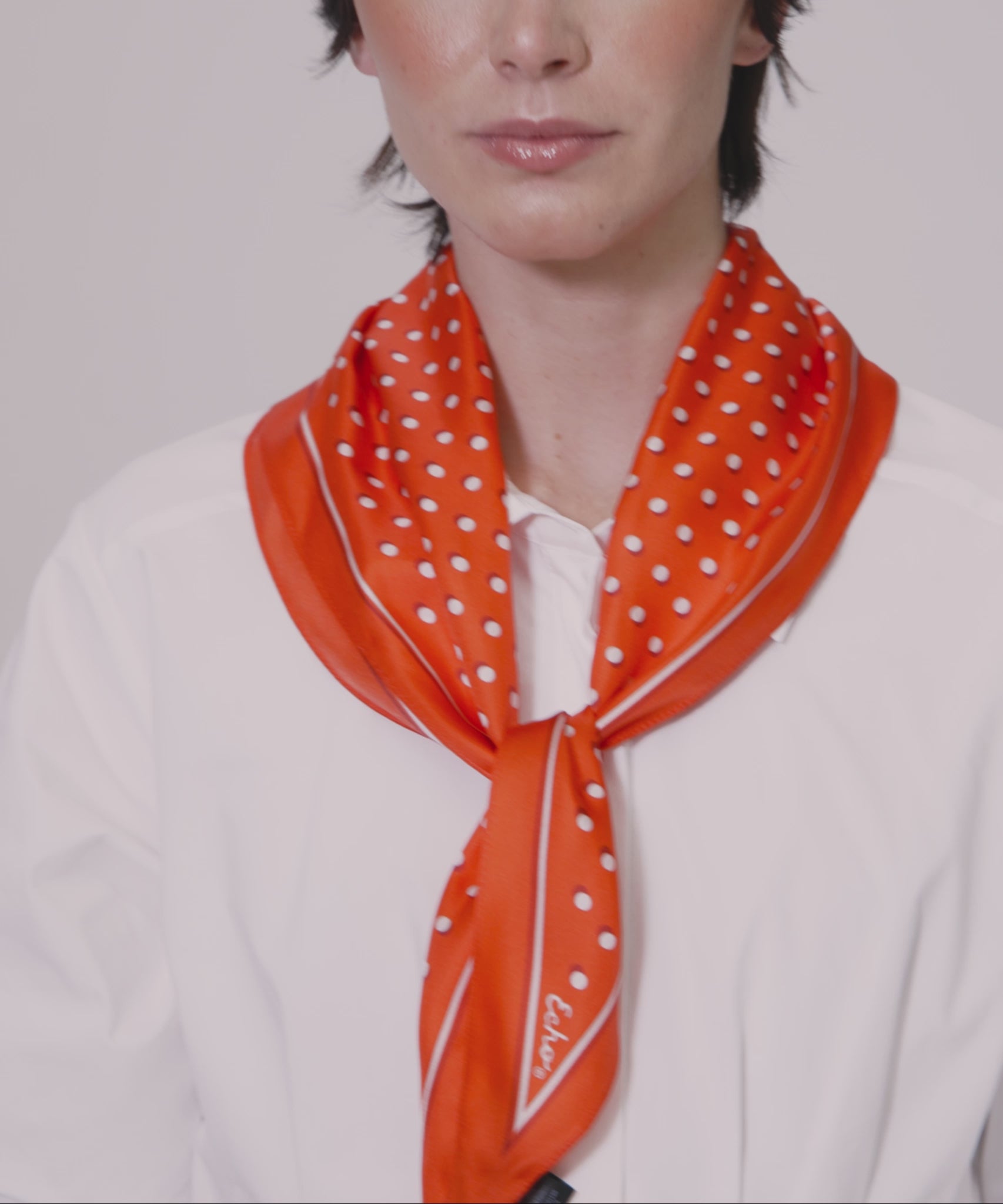 Dot Silk Diamond in color fiesta orange