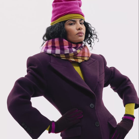 Quarter Check Wrap in color rose violet