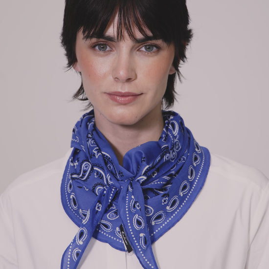 Bandana Triangle Scarf in color ultramarine