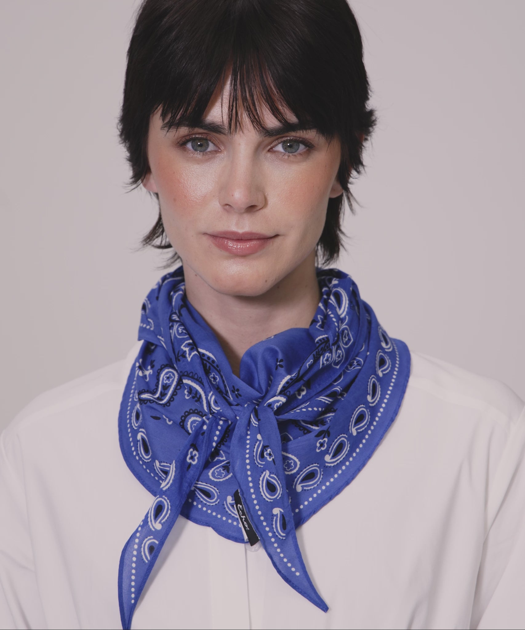 Bandana Triangle Scarf in color ultramarine