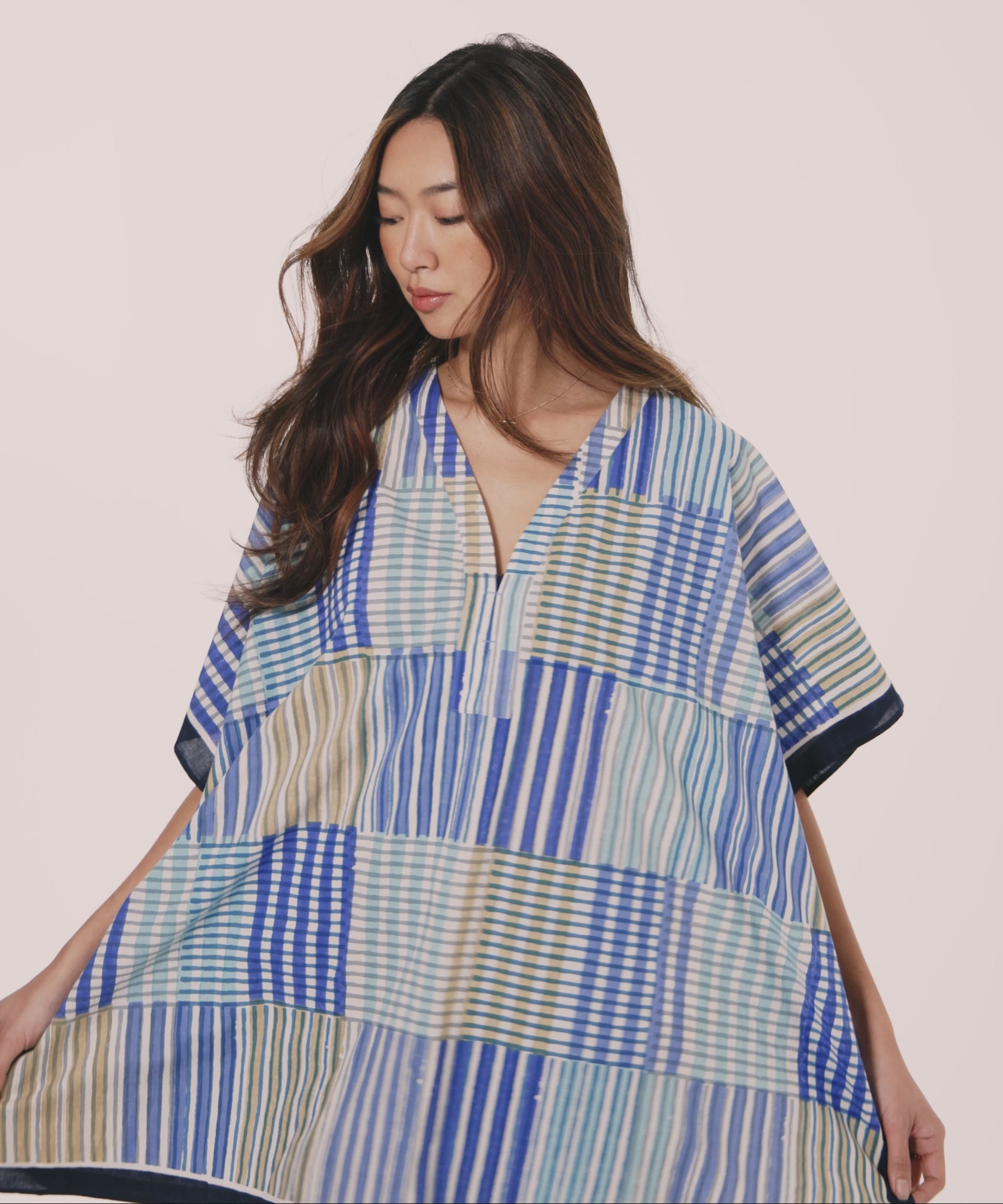 Stripe Illusion Caftan in color ultramarine