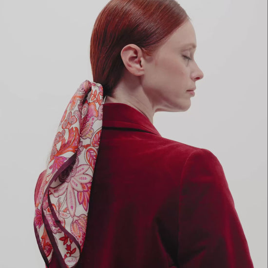 Flaco Silk Bandana in color rose violet