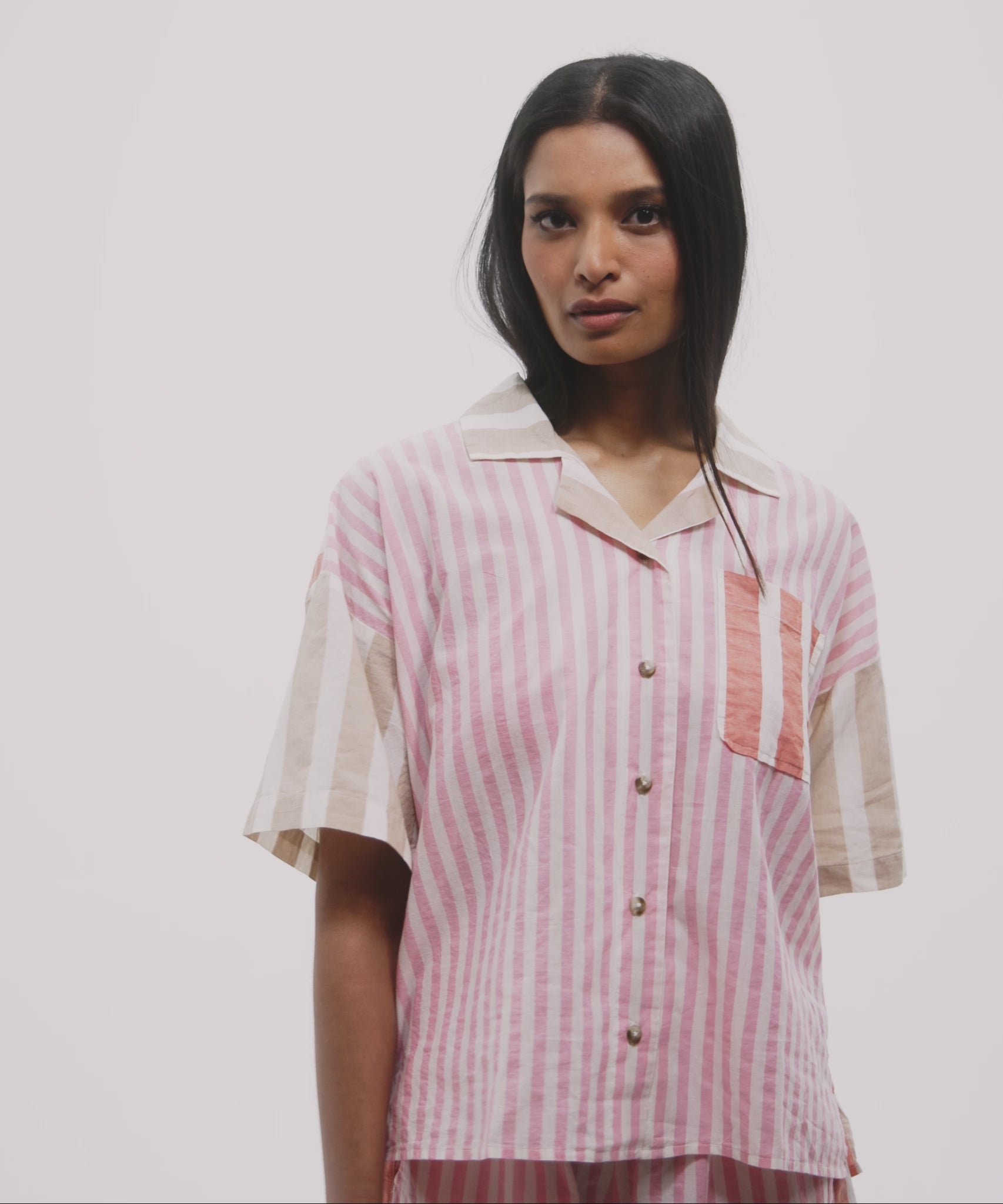 Cassis Shorts in color beach pink