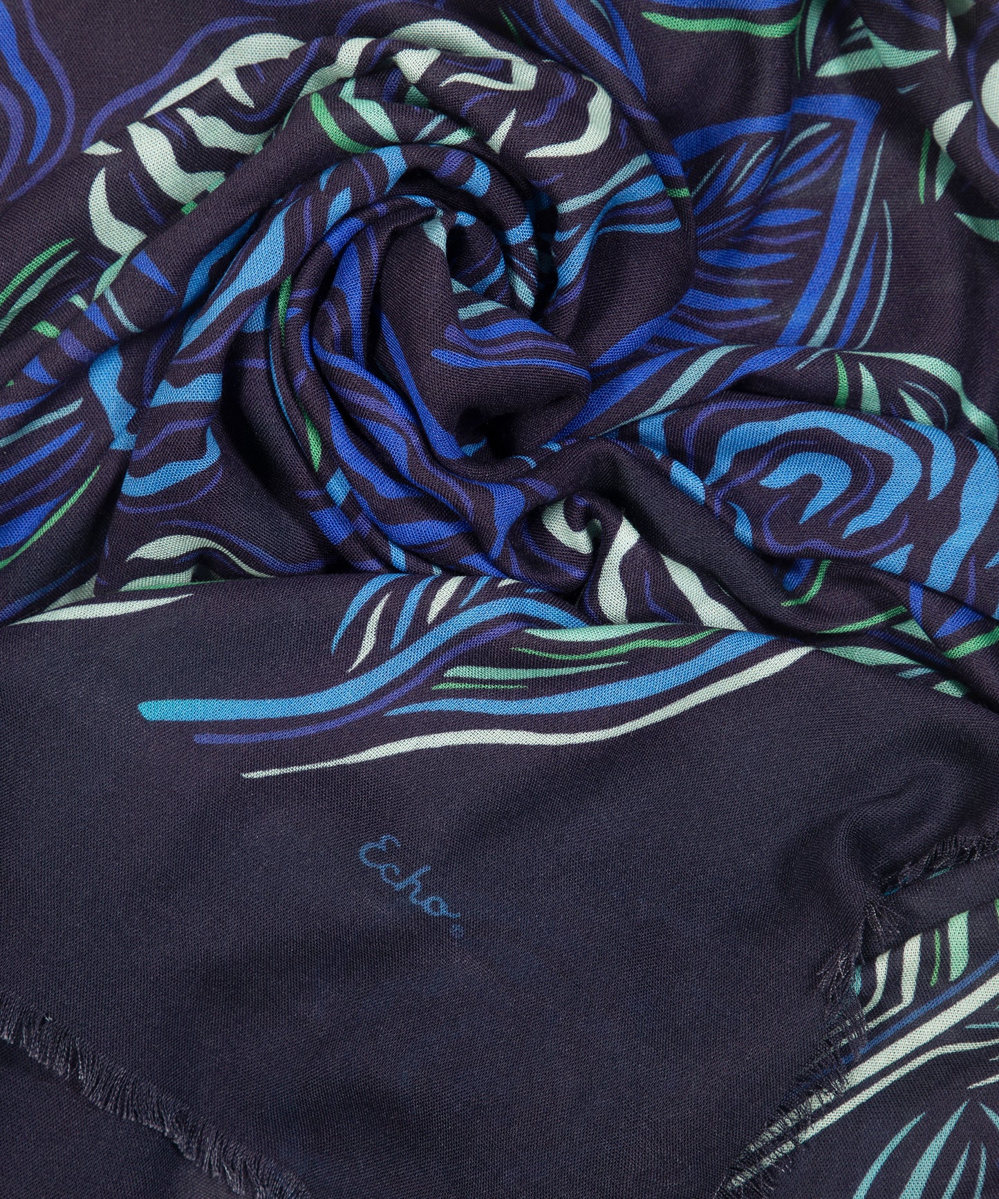 Gestural Rose Square in color navy