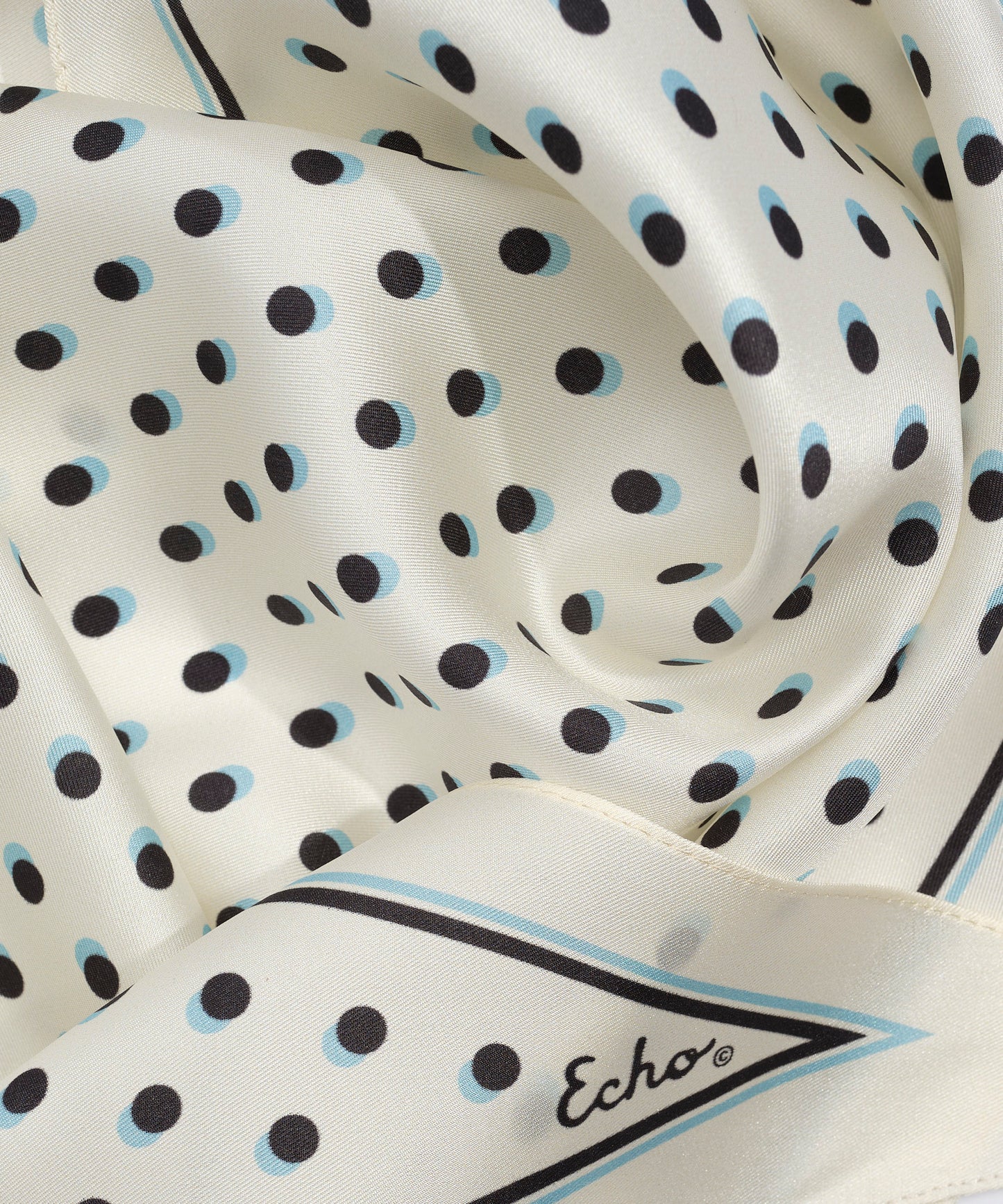 Dot Silk Diamond in color cream