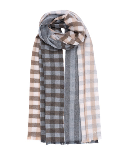 Quarter Check Wrap in color heather grey