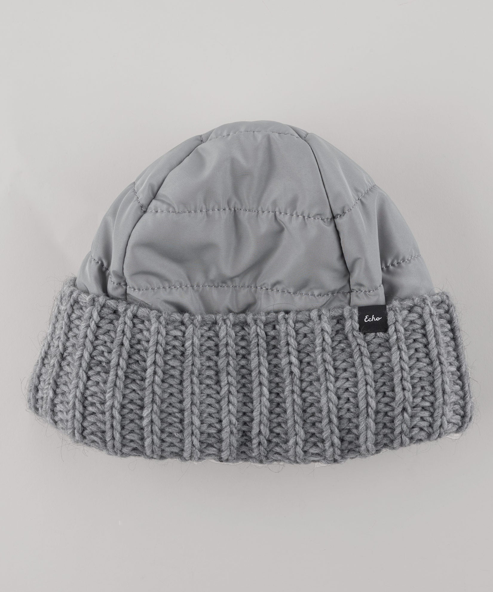 Reversible Beanie in color Echo Charcoal