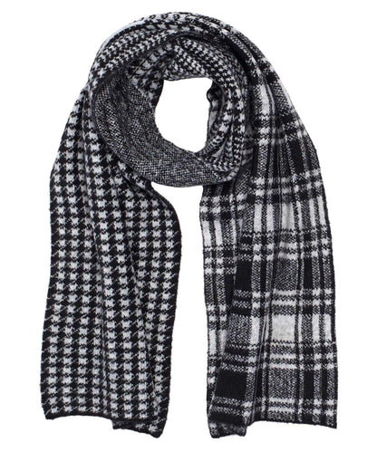Mixed Plaid Scarf in color Black/Grey