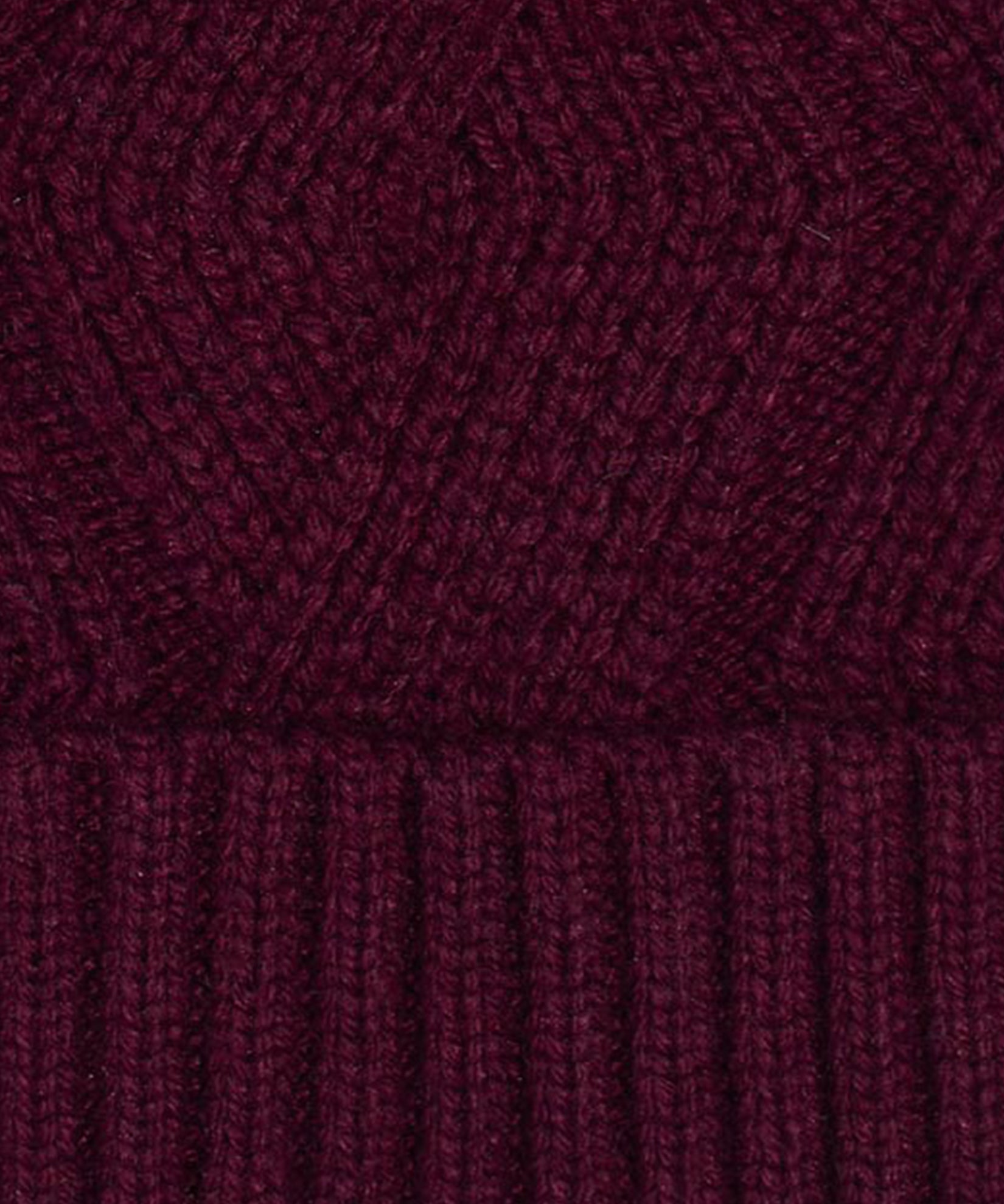 Recycled Cable Hat in color Garnet