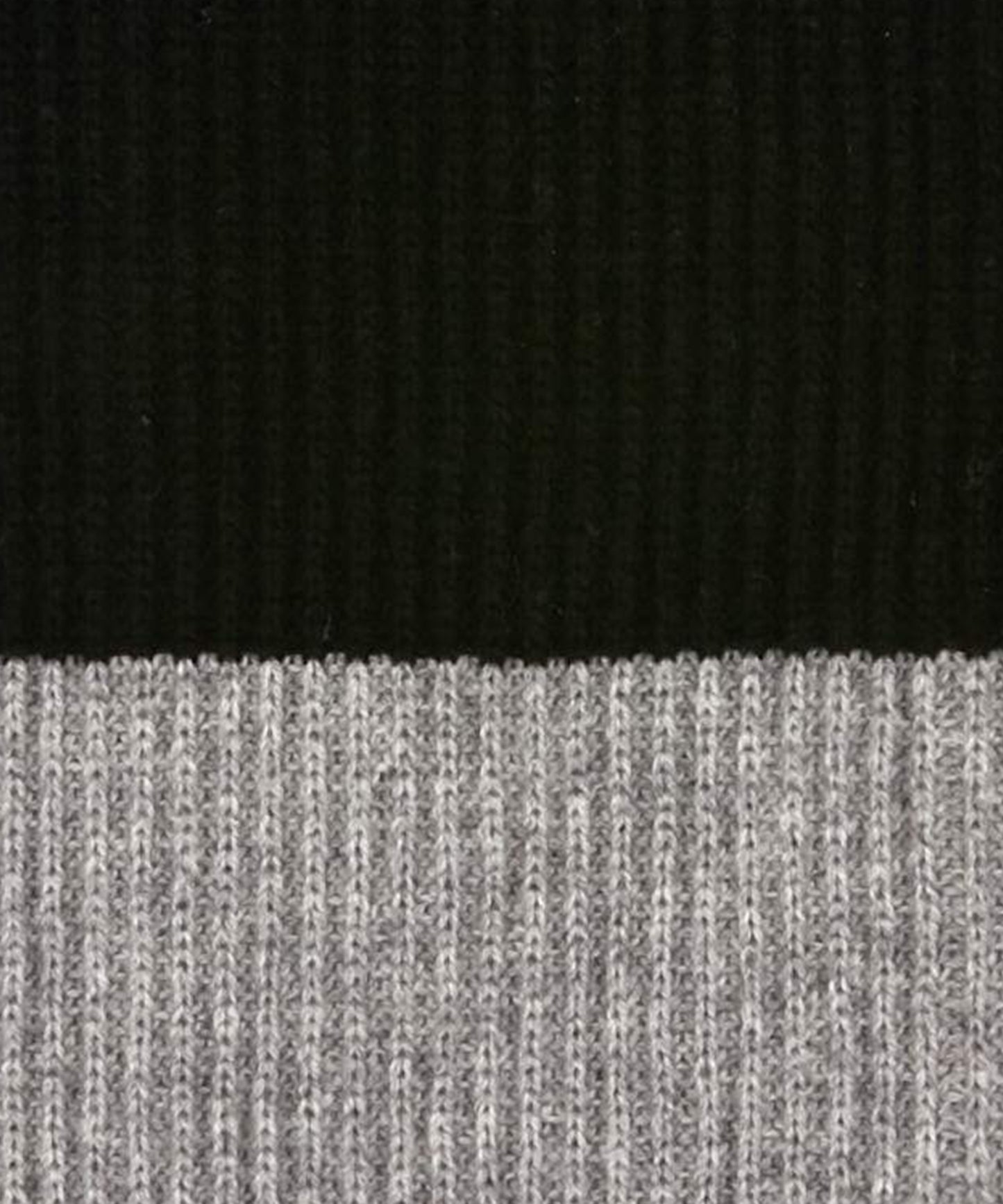 Cashmere Blend Neck Warmer in color Black