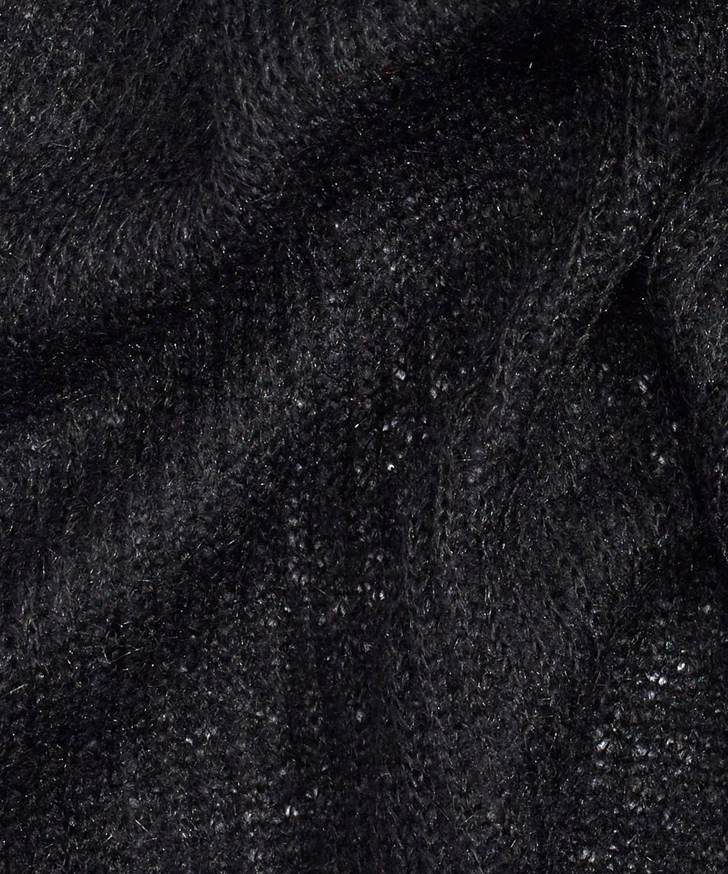 Sustainable Featherweight Wrap in color Black