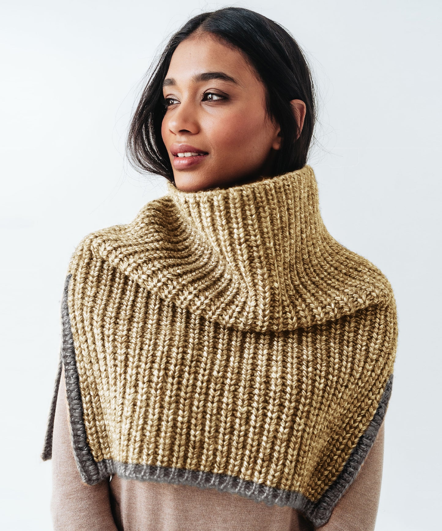 Handknit Snood With Tipping