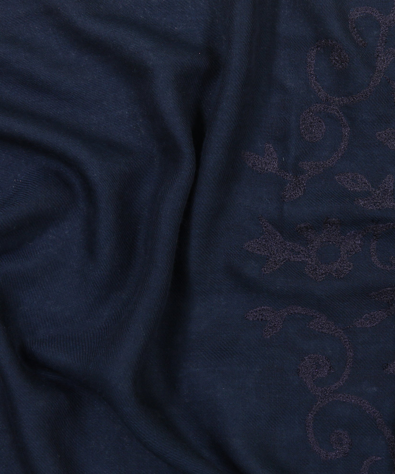 Color:Navy