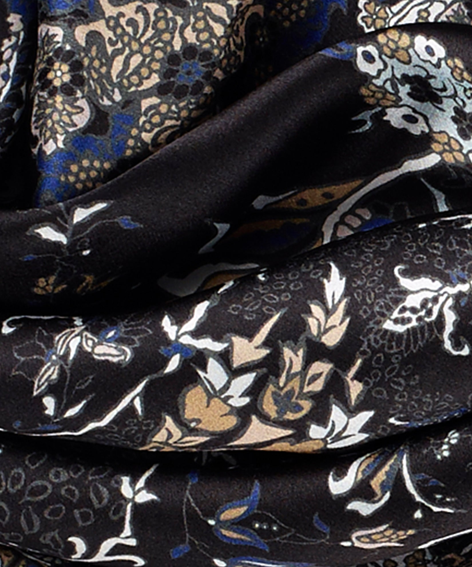 Paisley Double-faced Silk Square in color Black