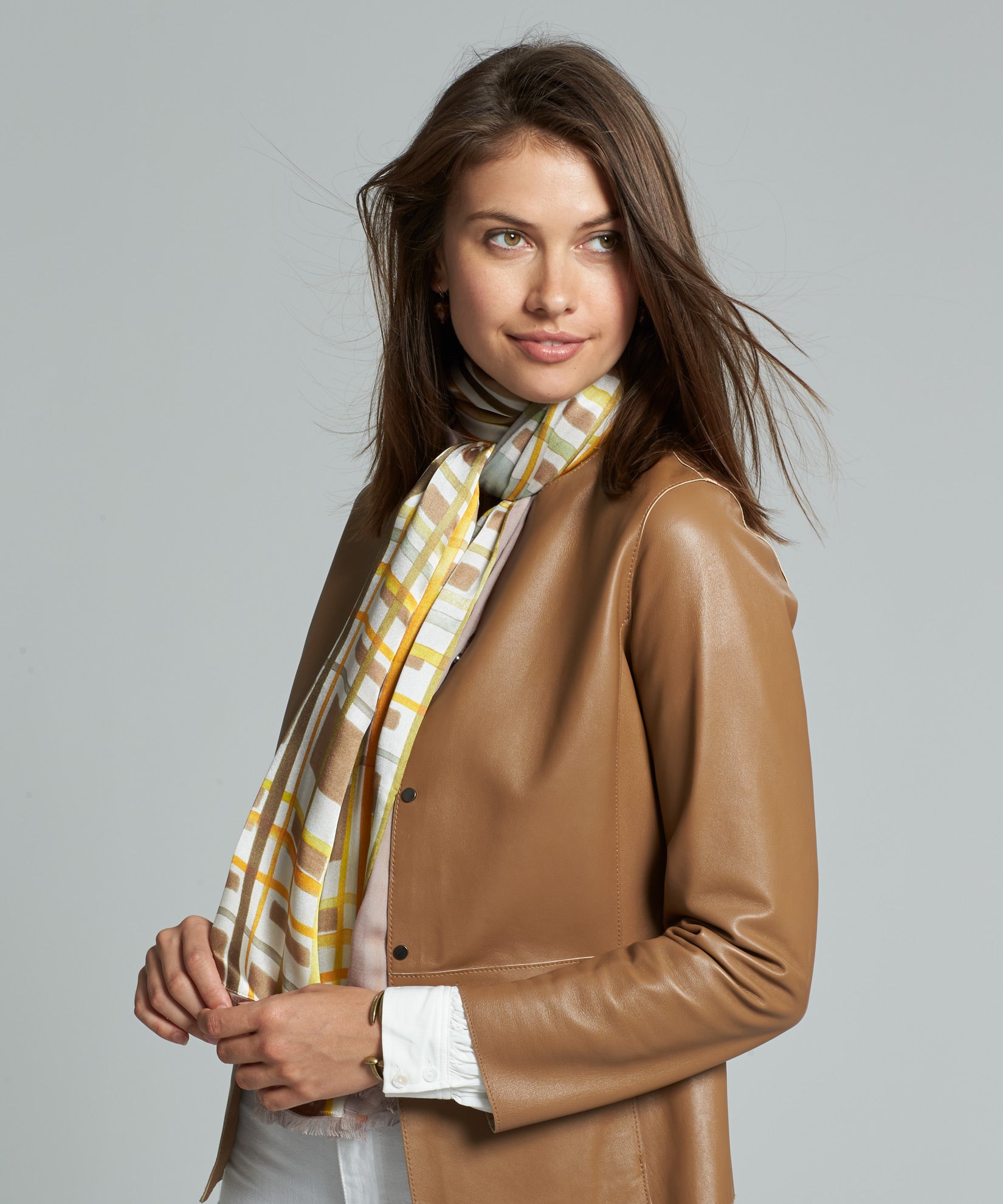 Color:Chai