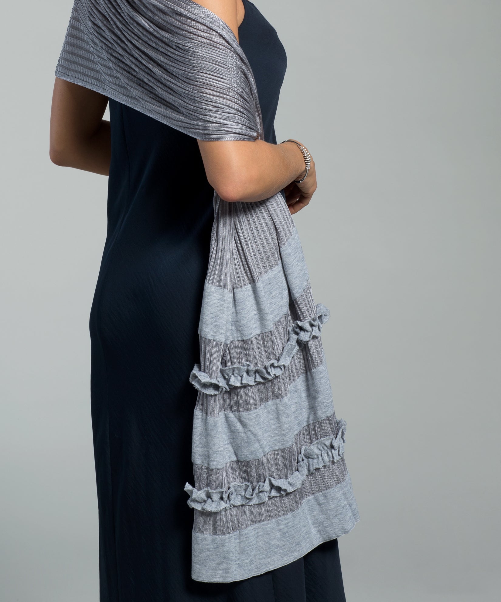 Color:Echo Silver